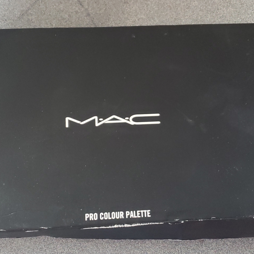 COPY - MAC PRO COLOUR PALETTE